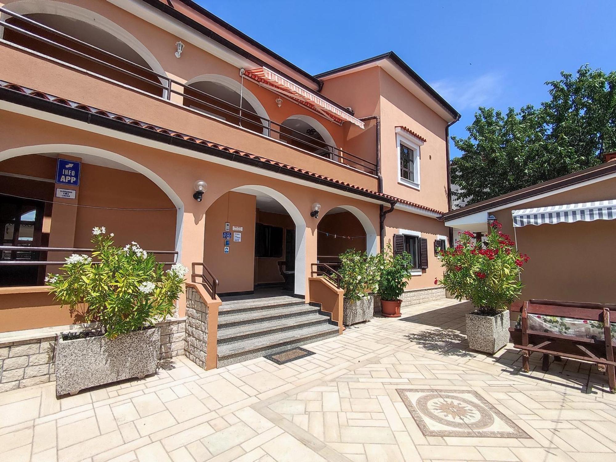 M&R Apartmani Rovinj Exterior foto